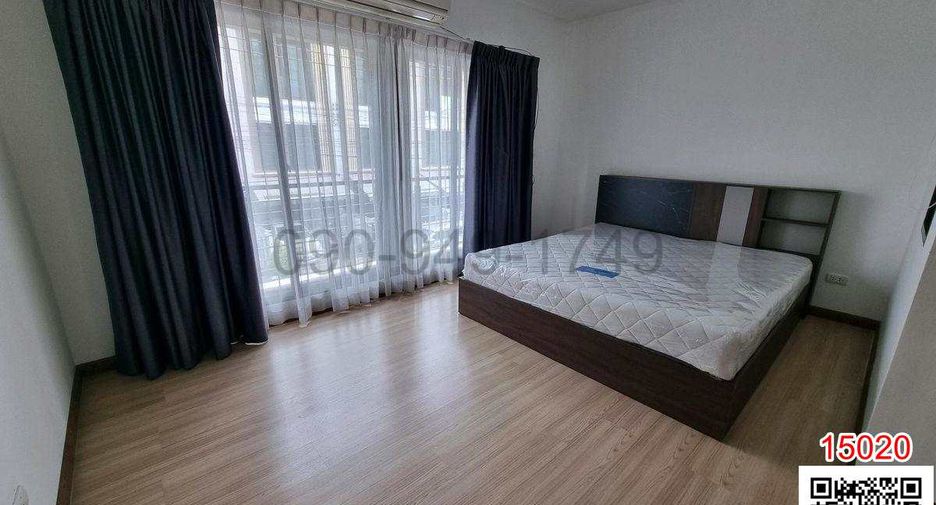For rent 3 bedrooms townhouse in Phasi Charoen, Bangkok