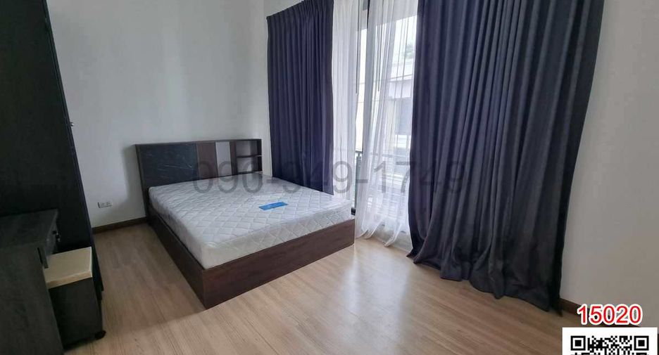 For rent 3 bedrooms townhouse in Phasi Charoen, Bangkok