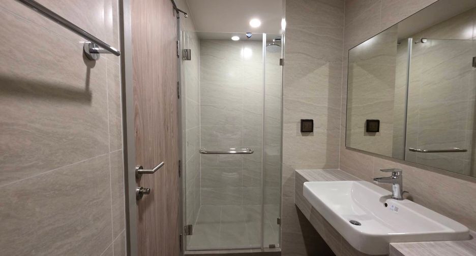For rent 1 bed condo in Sathon, Bangkok