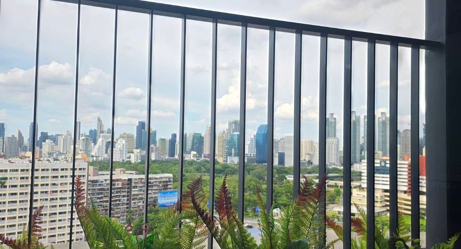 For rent 1 bed condo in Sathon, Bangkok