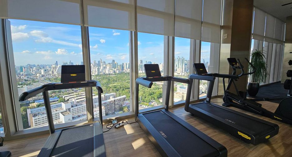 For rent 1 bed condo in Sathon, Bangkok