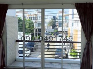 Reihenhaus zur Miete mit 3 Zimmer in Lat Phrao, Bangkok