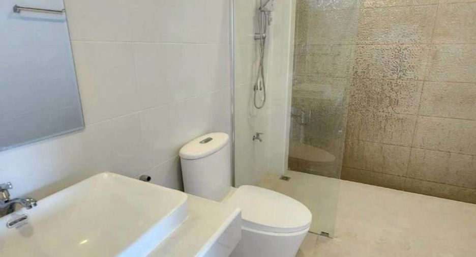 For rent 4 bedrooms villa in Hang Dong, Chiang Mai