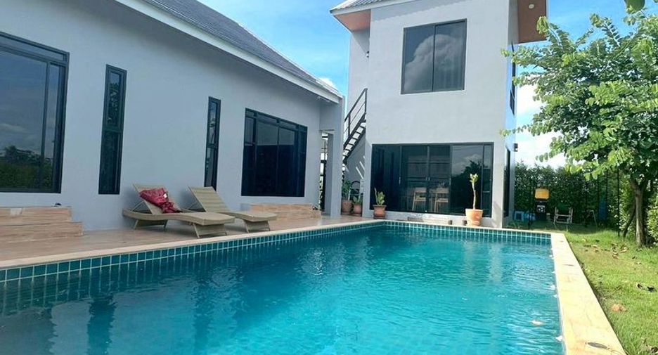 For rent 4 bedrooms villa in Hang Dong, Chiang Mai