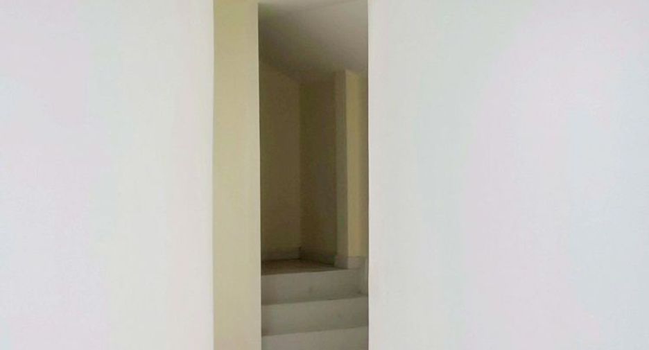 À vendre 3 chambres bureau à Mueang Chiang Mai, Chiang Mai