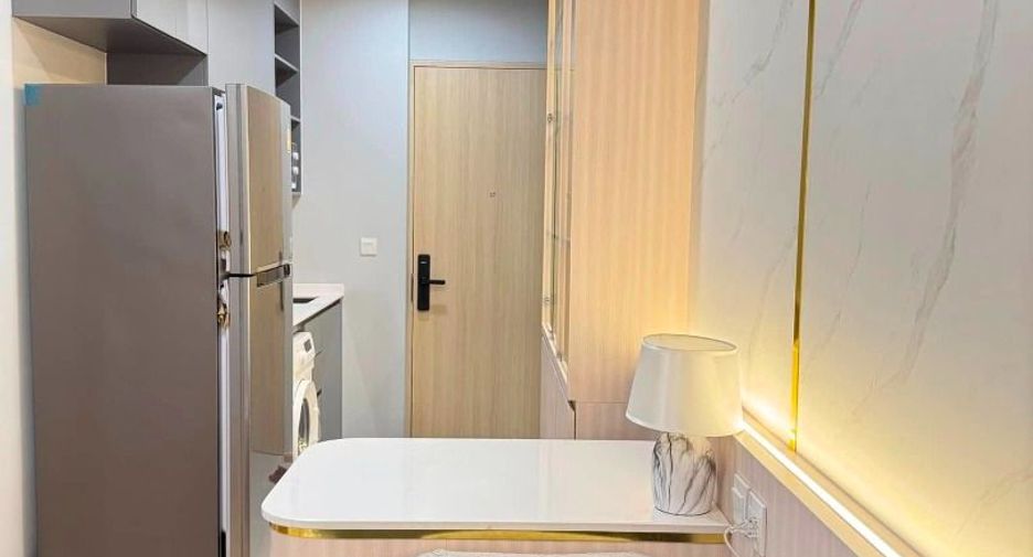For rent 2 bedrooms condo in Bang Na, Bangkok