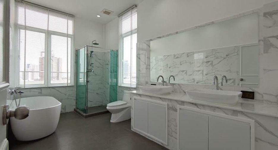 Wohnung zur Miete mit 3 Zimmer in Watthana, Bangkok