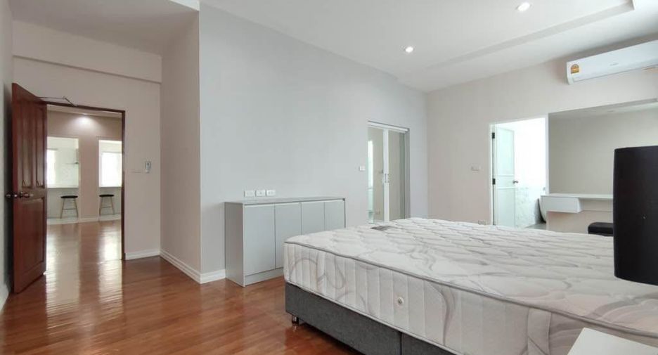 Wohnung zur Miete mit 3 Zimmer in Watthana, Bangkok