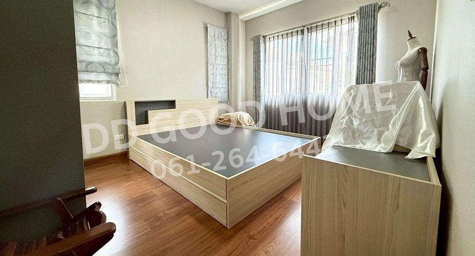 Casa en venta de 3 habitaciones en Bang Yai, Nonthaburi