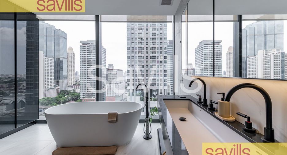 For rent 2 bedrooms condo in Sathon, Bangkok