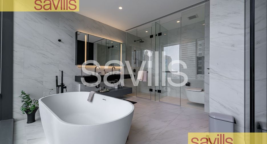 For rent 2 bedrooms condo in Sathon, Bangkok