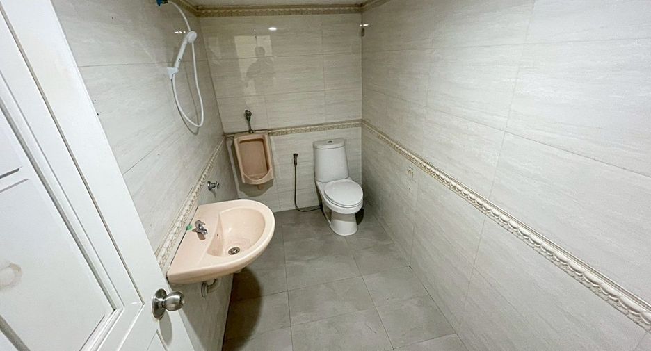 Local comercial en alquiler de 1 habitaciones en Mueang Samut Prakan, Samut Prakan