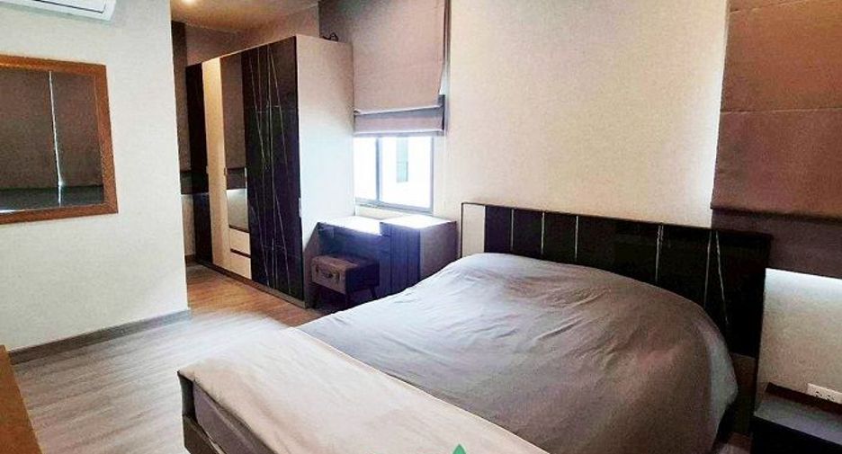 For sale 4 bedrooms house in Lat Krabang, Bangkok