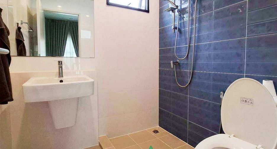 For sale 4 bedrooms house in Lat Krabang, Bangkok