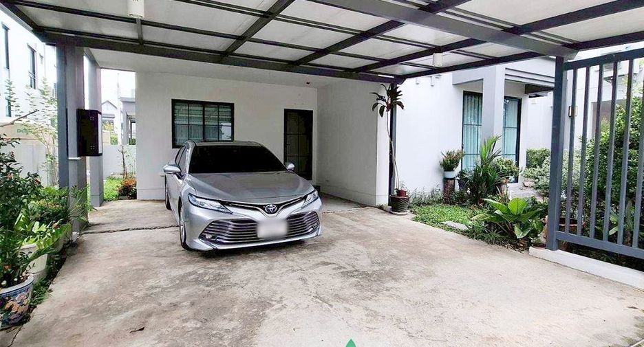For sale 4 bedrooms house in Lat Krabang, Bangkok