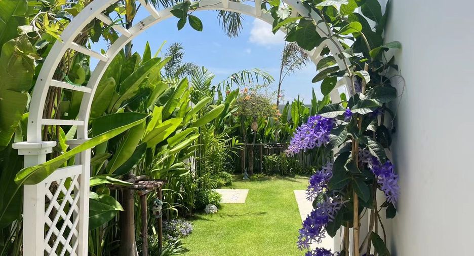 For sale 4 bedrooms villa in Thalang, Phuket