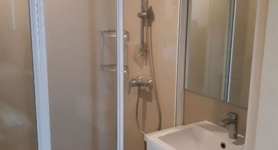 For rent 1 bed condo in Phaya Thai, Bangkok