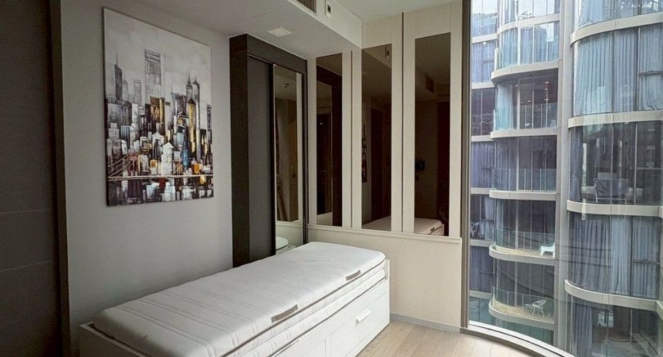 For rent 2 bedrooms condo in Watthana, Bangkok