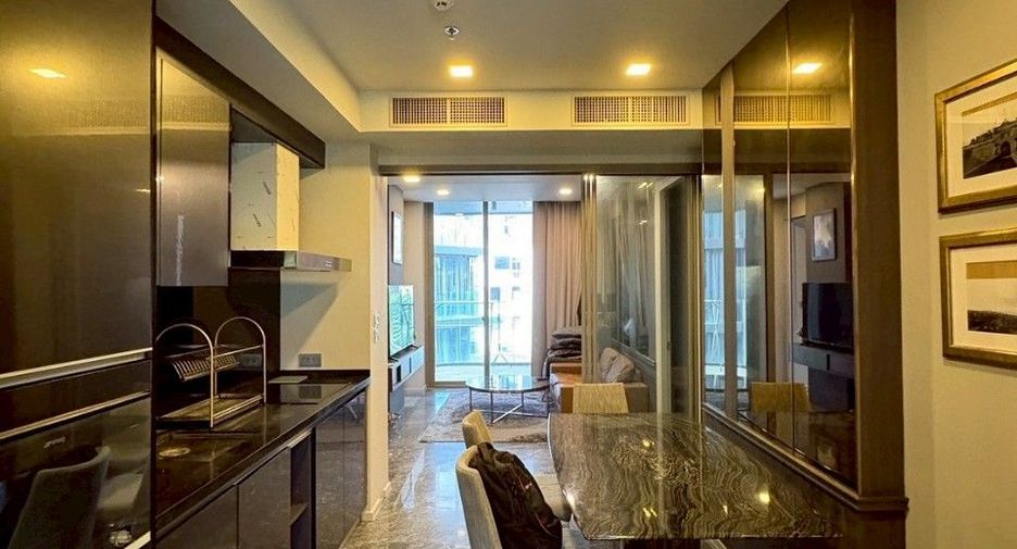 For rent 2 bedrooms condo in Watthana, Bangkok