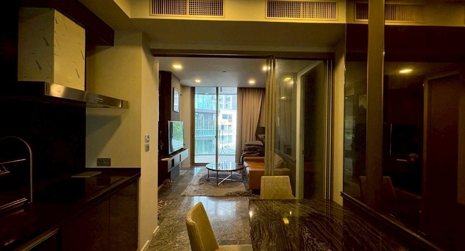 For rent 2 bedrooms condo in Watthana, Bangkok