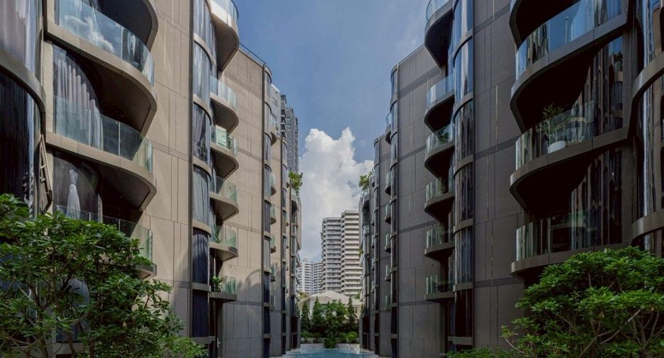 For rent 2 bedrooms condo in Watthana, Bangkok