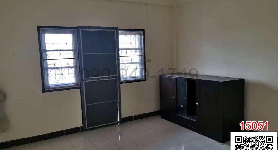 Local comercial en alquiler de 2 habitaciones en Mueang Chon Buri, Chonburi