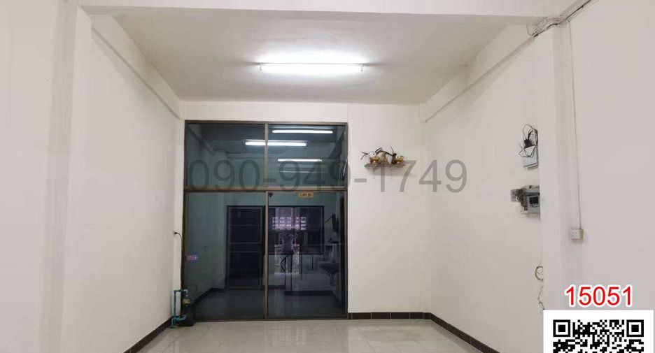Local comercial en alquiler de 2 habitaciones en Mueang Chon Buri, Chonburi