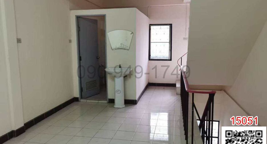 Local comercial en alquiler de 2 habitaciones en Mueang Chon Buri, Chonburi