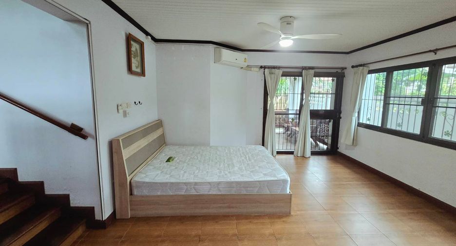 For rent 3 bedrooms house in Mueang Chiang Mai, Chiang Mai