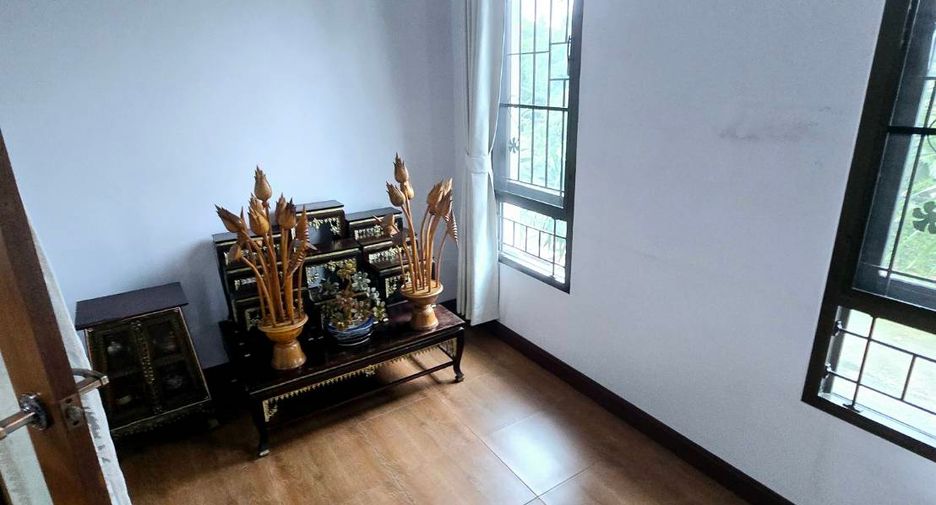 For rent 3 bedrooms house in Mueang Chiang Mai, Chiang Mai