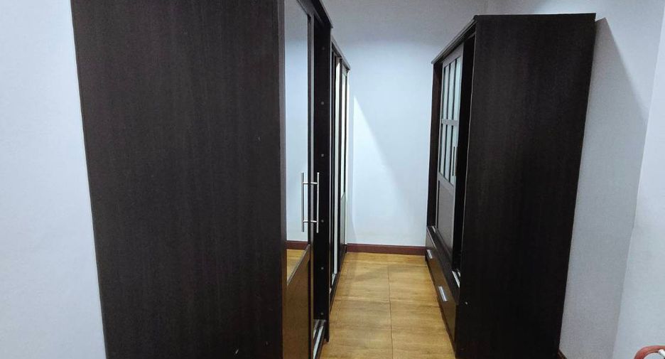 For rent 3 bedrooms house in Mueang Chiang Mai, Chiang Mai