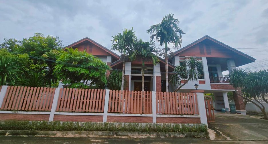 For rent 3 bedrooms house in Mueang Chiang Mai, Chiang Mai