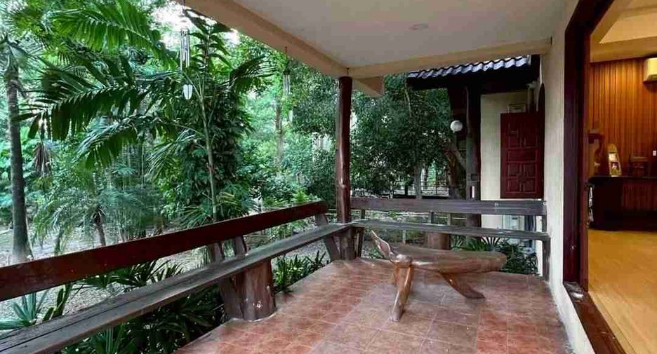 For rent 4 bedrooms house in San Sai, Chiang Mai