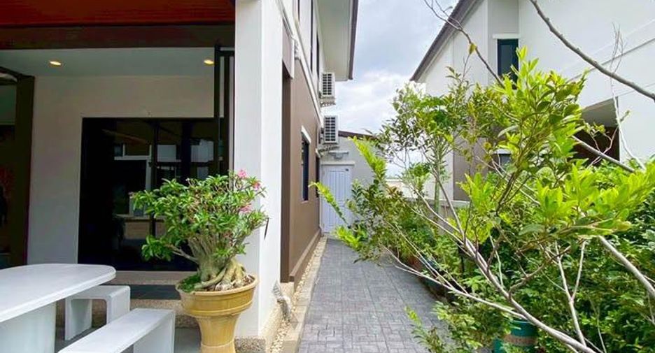 Casa en alquiler de 4 habitaciones en Hang Dong, Chiang Mai