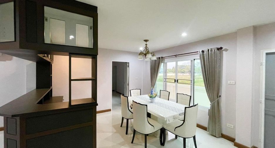 For rent 5 bedrooms villa in San Sai, Chiang Mai