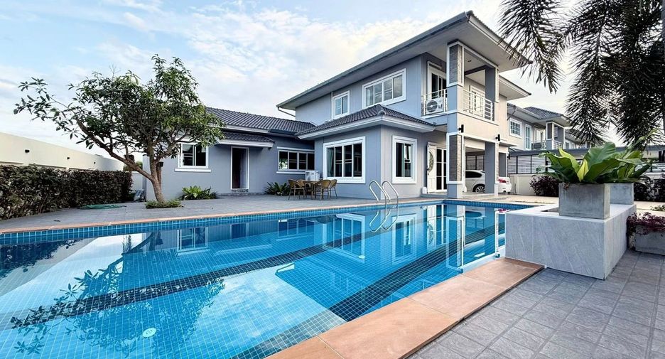 For rent 5 bedrooms villa in San Sai, Chiang Mai