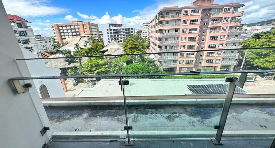For rent 3 bedrooms condo in Mueang Chiang Mai, Chiang Mai