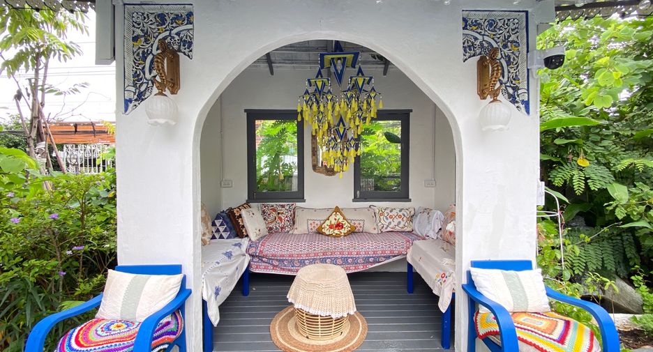 Haus zur Miete und zum Kauf mit 5 Zimmer in Mueang Chiang Mai, Chiang Mai
