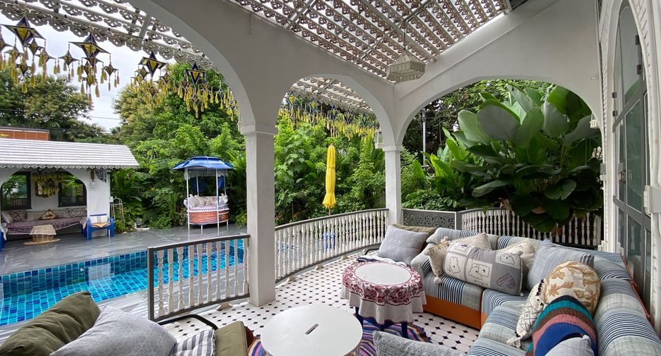 Haus zur Miete und zum Kauf mit 5 Zimmer in Mueang Chiang Mai, Chiang Mai