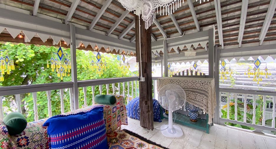 Haus zur Miete und zum Kauf mit 5 Zimmer in Mueang Chiang Mai, Chiang Mai