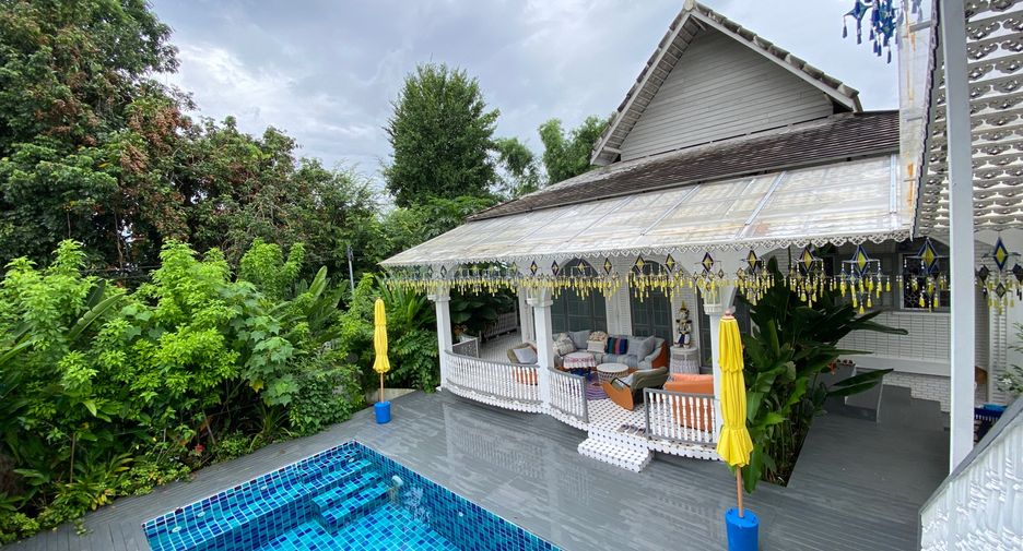 Haus zur Miete und zum Kauf mit 5 Zimmer in Mueang Chiang Mai, Chiang Mai