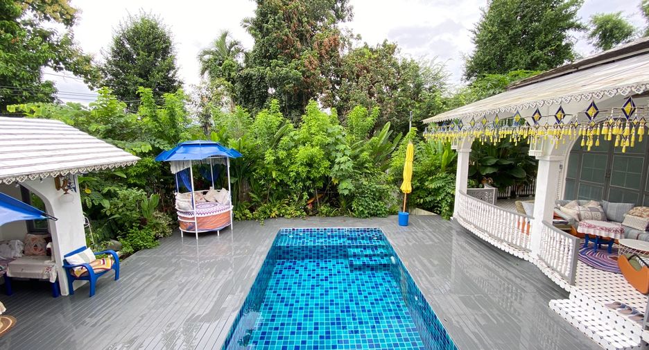 Haus zur Miete und zum Kauf mit 5 Zimmer in Mueang Chiang Mai, Chiang Mai