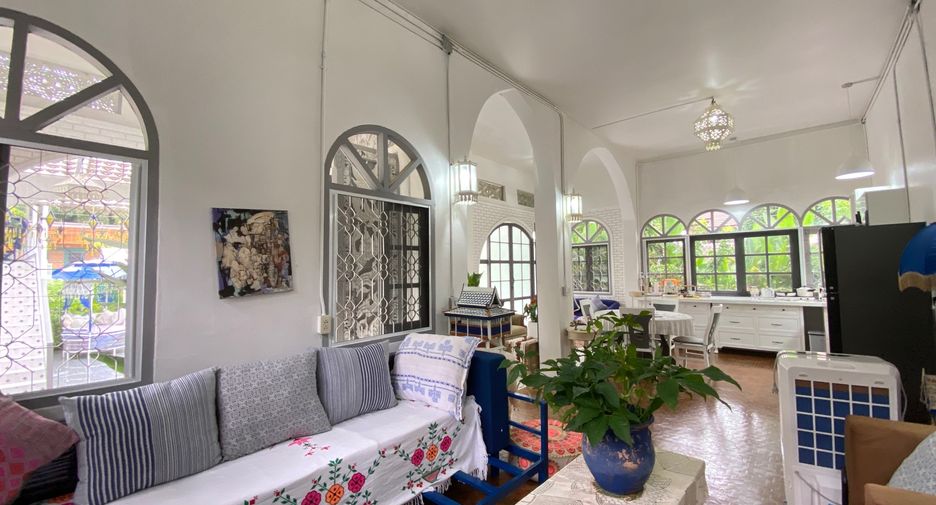 Haus zur Miete und zum Kauf mit 5 Zimmer in Mueang Chiang Mai, Chiang Mai