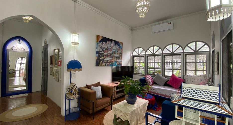 Haus zur Miete und zum Kauf mit 5 Zimmer in Mueang Chiang Mai, Chiang Mai