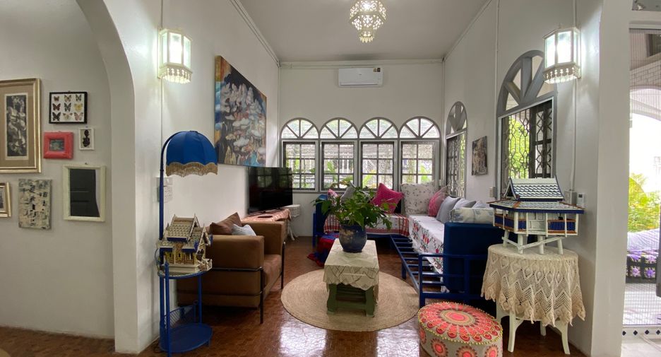 Haus zur Miete und zum Kauf mit 5 Zimmer in Mueang Chiang Mai, Chiang Mai
