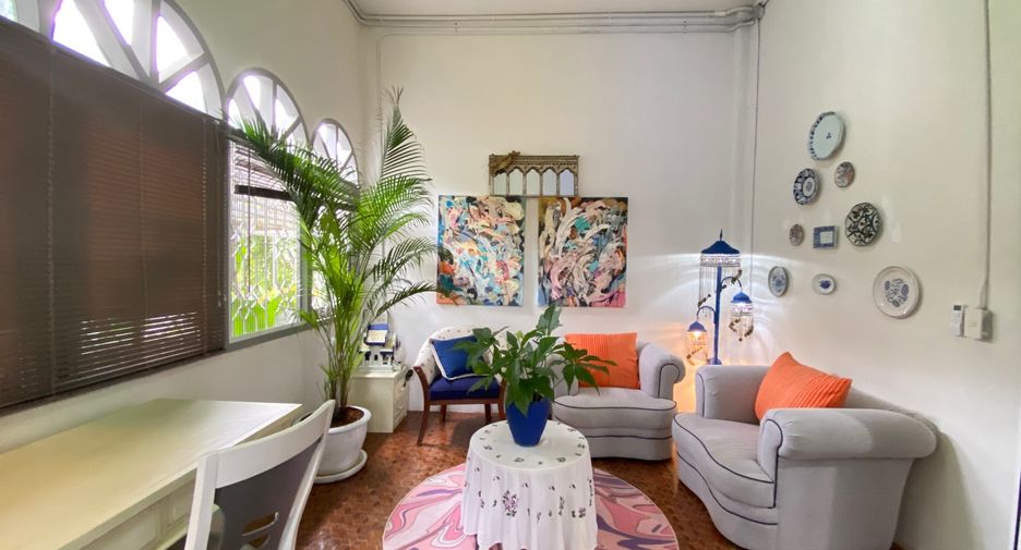 Haus zur Miete und zum Kauf mit 5 Zimmer in Mueang Chiang Mai, Chiang Mai