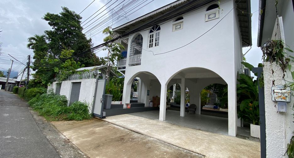 Haus zur Miete und zum Kauf mit 5 Zimmer in Mueang Chiang Mai, Chiang Mai