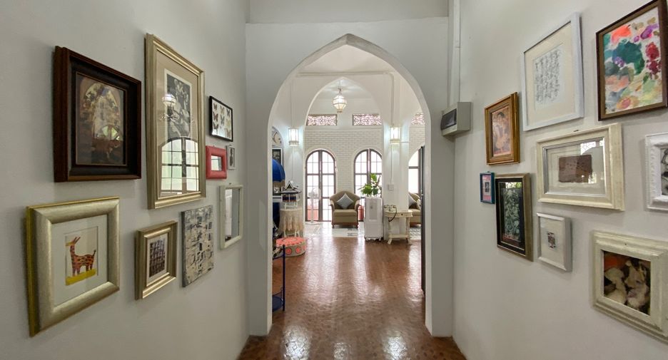 Haus zur Miete und zum Kauf mit 5 Zimmer in Mueang Chiang Mai, Chiang Mai