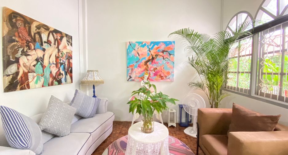 Haus zur Miete und zum Kauf mit 5 Zimmer in Mueang Chiang Mai, Chiang Mai