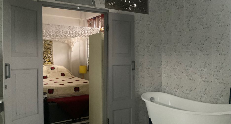 Haus zur Miete und zum Kauf mit 5 Zimmer in Mueang Chiang Mai, Chiang Mai